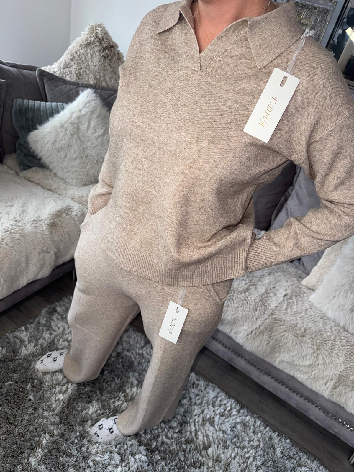 Women’s Knitted Lounge Set – Beige