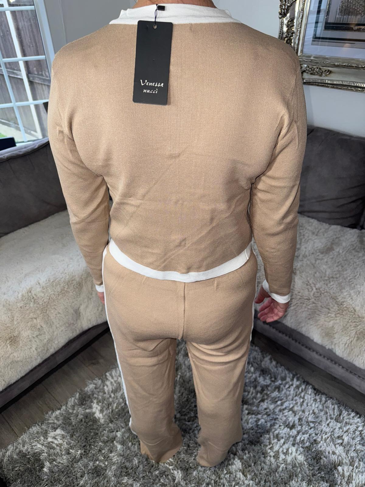 Women’s Knitted Button Lounge Set – Caramel & White